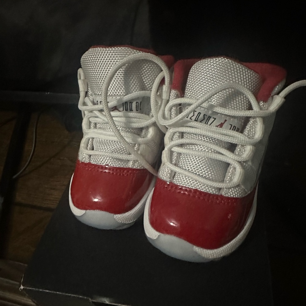 Jordan 11s